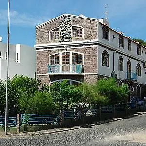 https://bed-and-breakfast-residencial-maravilha.cape-verdehotels.com