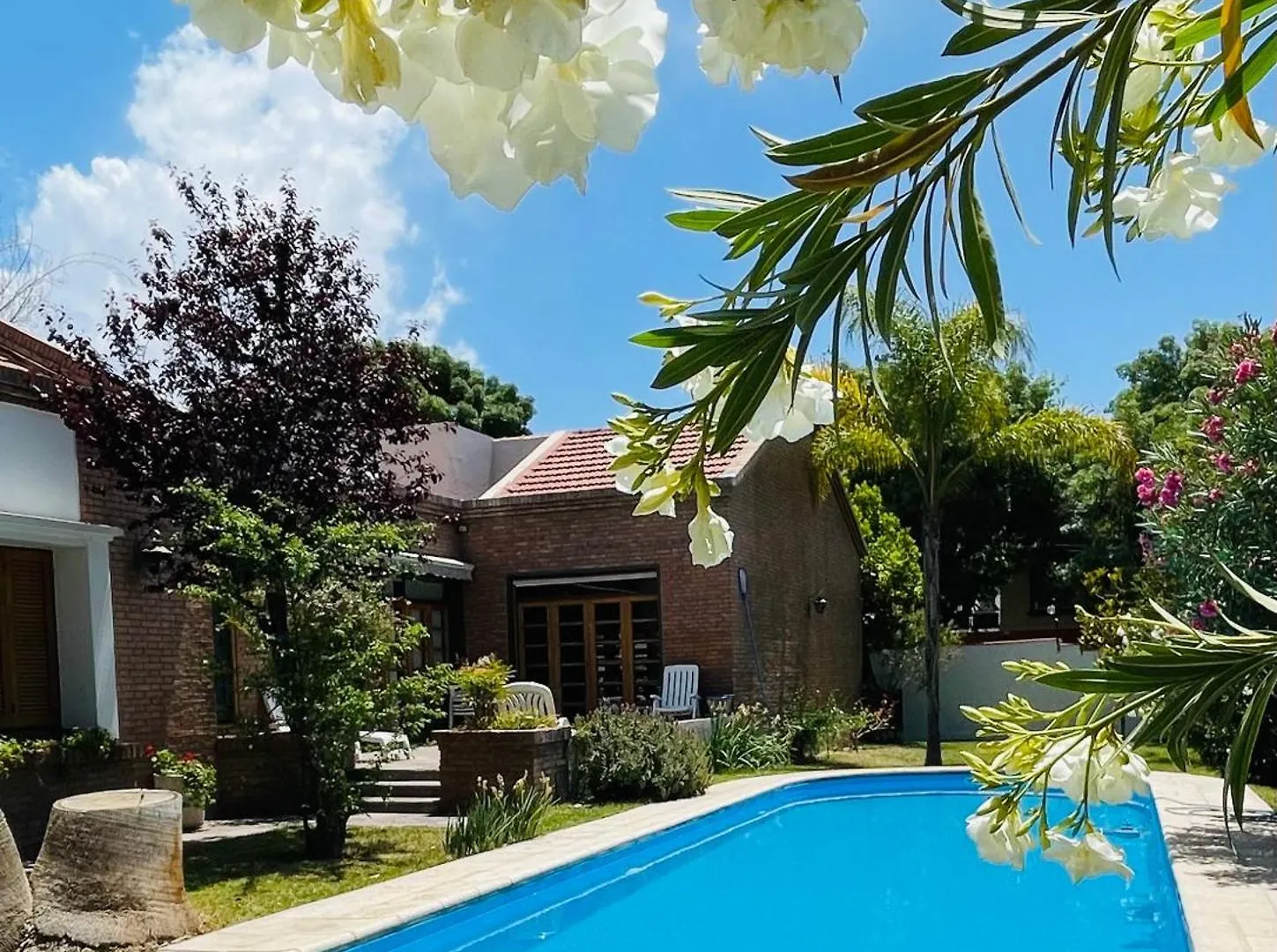 Blue Sky Mendoza Bed & Breakfast Argentina